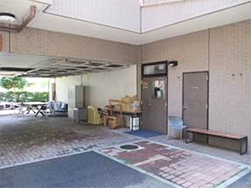 個別作業を中心としたグループ