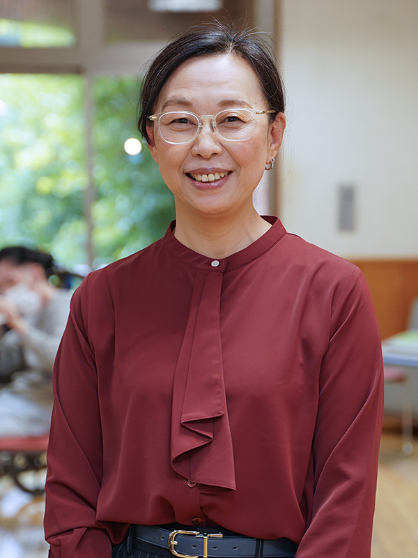 啓光えがお 
安江みゆき施設長